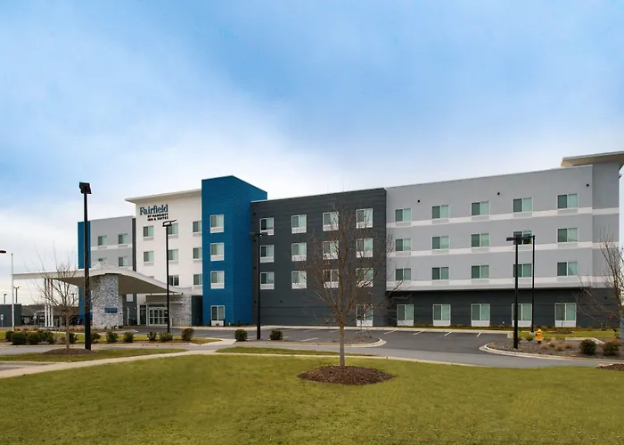 Fairfield Inn & Suites By Marriott Charlotte University Research Park
